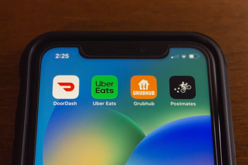 Side Hustles for Students Using Only a Phone